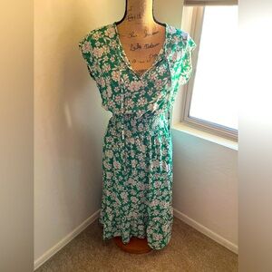 Green and white floral dress size medium